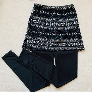 👖3/$20👖Holiday print Skirt with leggings